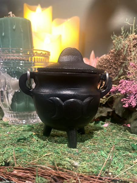 3" Cast Iron Cauldron with Lid - Triple Moon