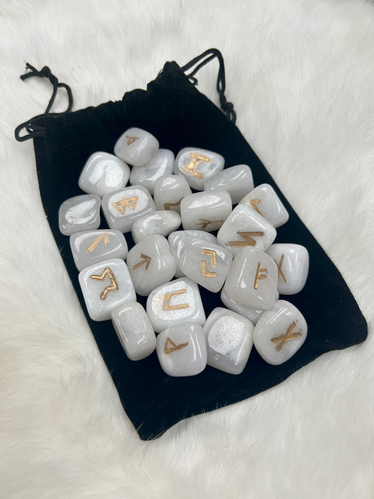 White Onyx Rune Set