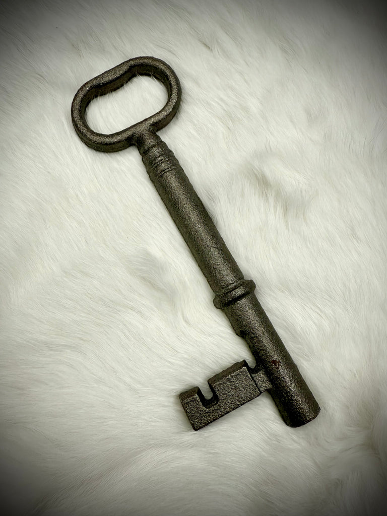 Large Skeleton Key