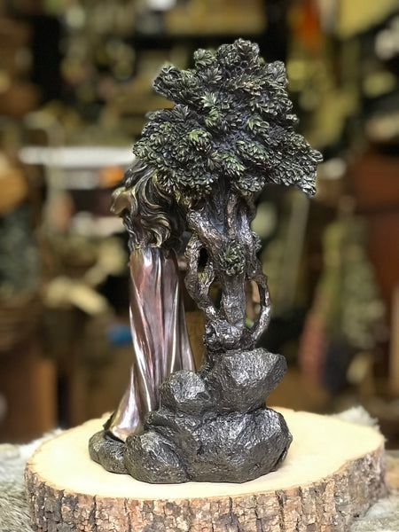 Danu Statue with Baby