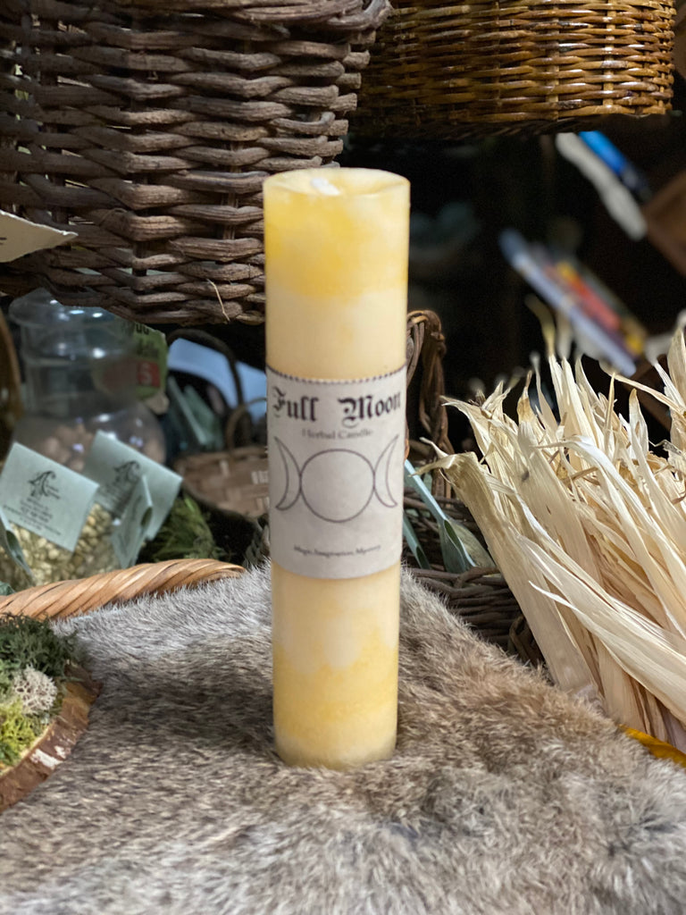 Full Moon Pillar