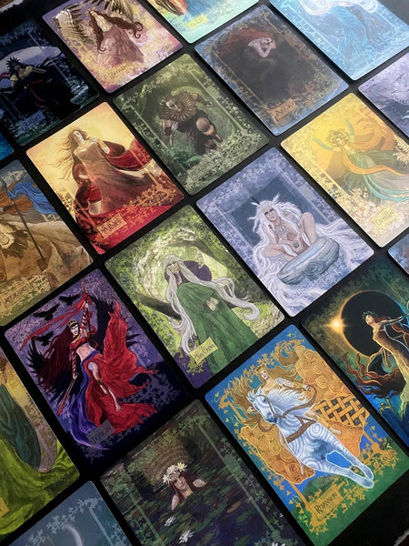Celtic Goddesses, Witches, and Queens Oracle