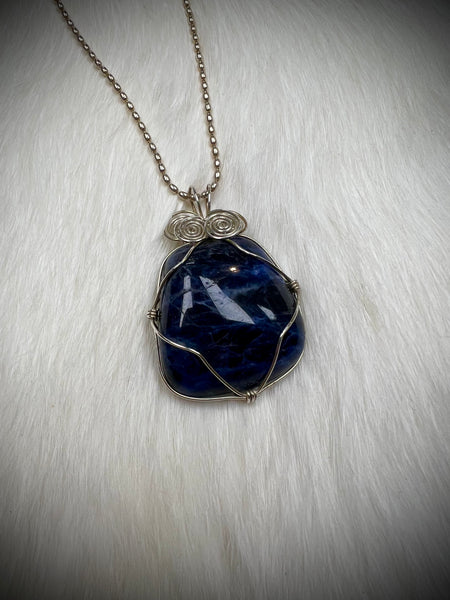 Sodalite Pendant Necklace (N2418)