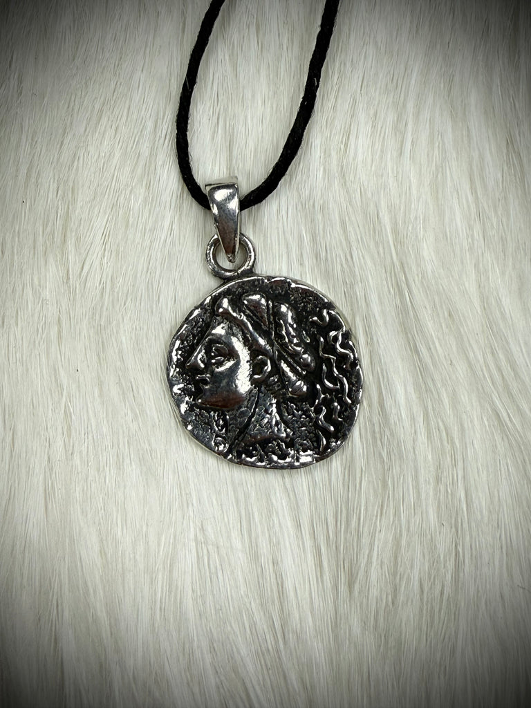 Aphrodite Pendant Necklace