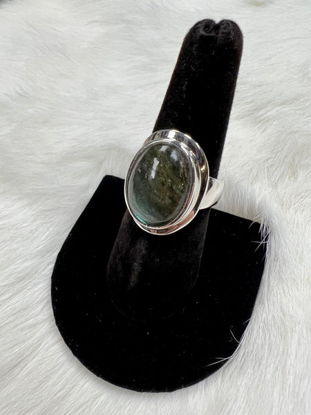Sterling Silver Oval Specrolite Labradorite Ring