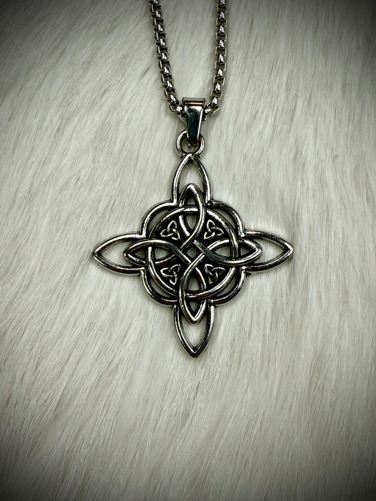 Witch’s Knot Pendant Necklace w/Triquetras