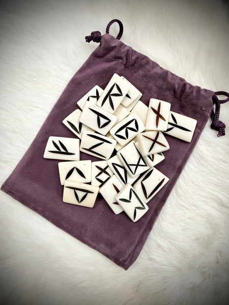 Buffalo Bone Rune Set