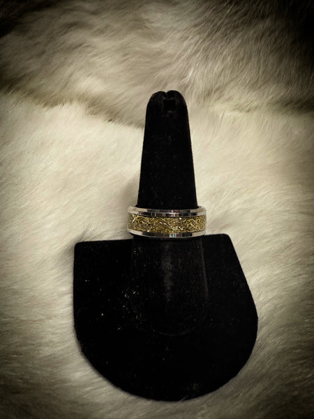 Celtic Ring with Gold Finish Dragon and Knotwork Inlay