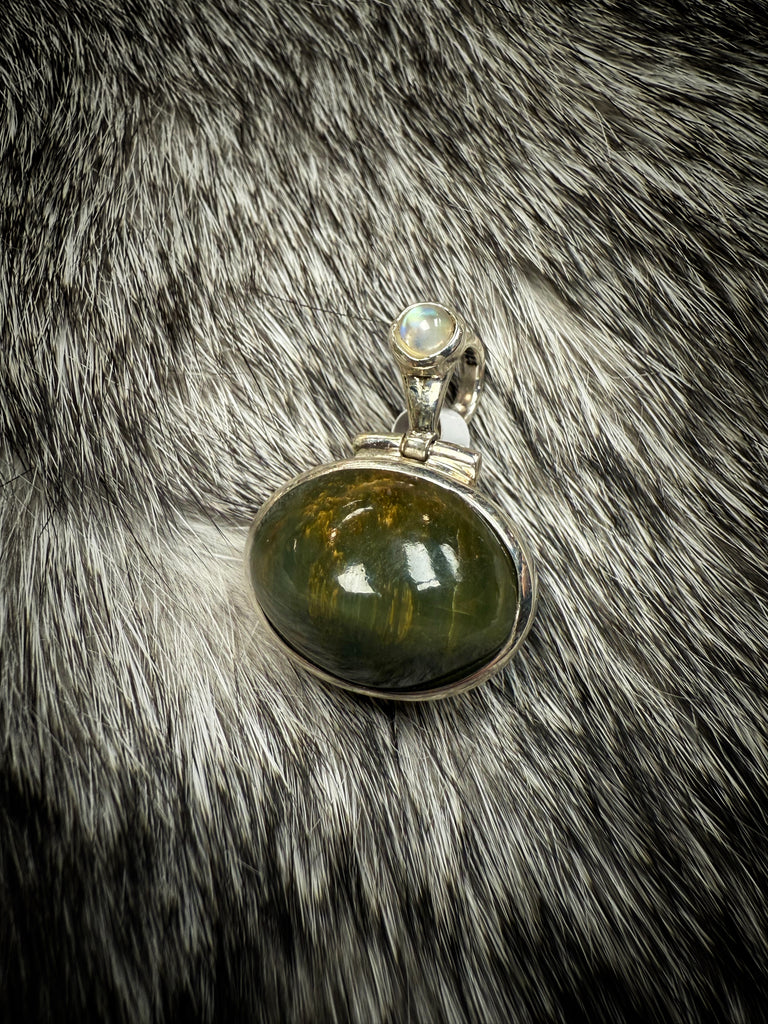 Sterling Silver Moonstone and Cat's Eye Pendant